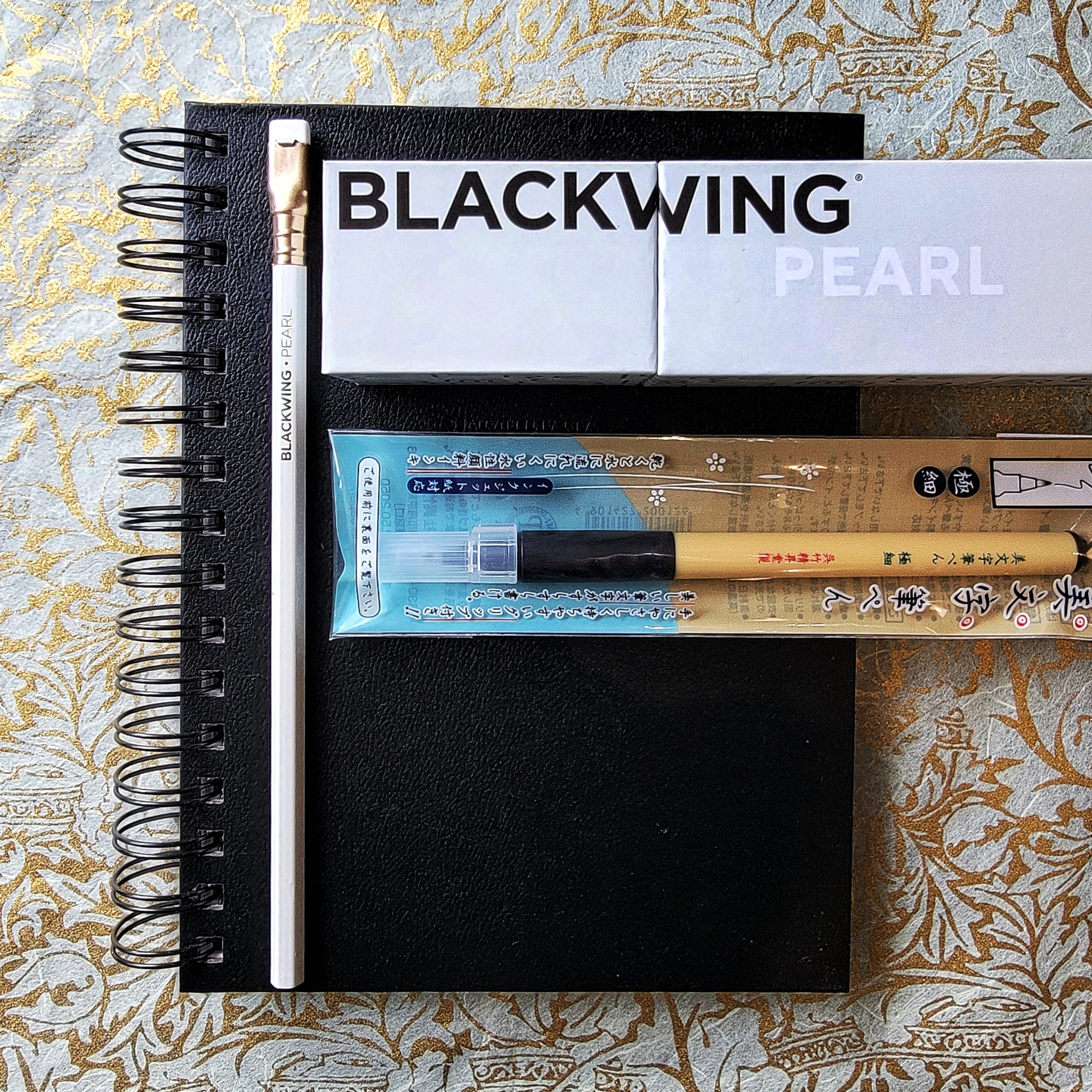 Blackwing Pearl Drawing Set